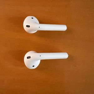 Apple AirPods 2nd Generation